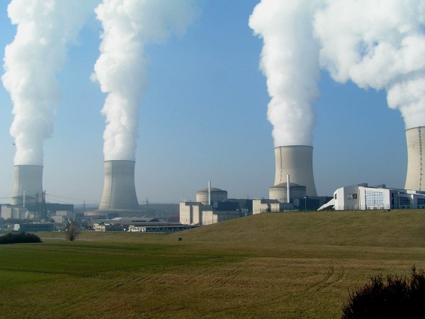 (Foto a caso della) centrale nucleare di Cattenom in Francia dove, spero, sia tutto eccellente in materia di sicurezza informatica.
